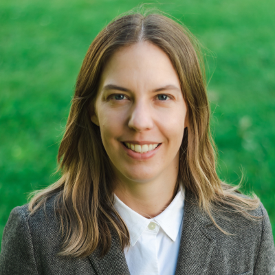 Courtney Carignan headshot